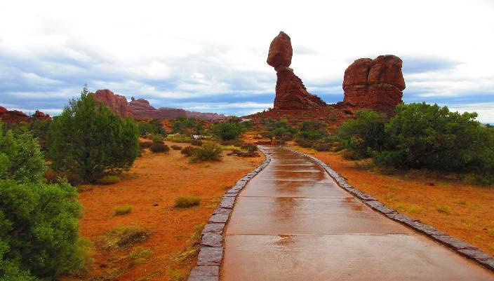 A photo of Balance Rock at Arches National Park, Moab, Utah. Finding balance in life will become easier with these techniques.